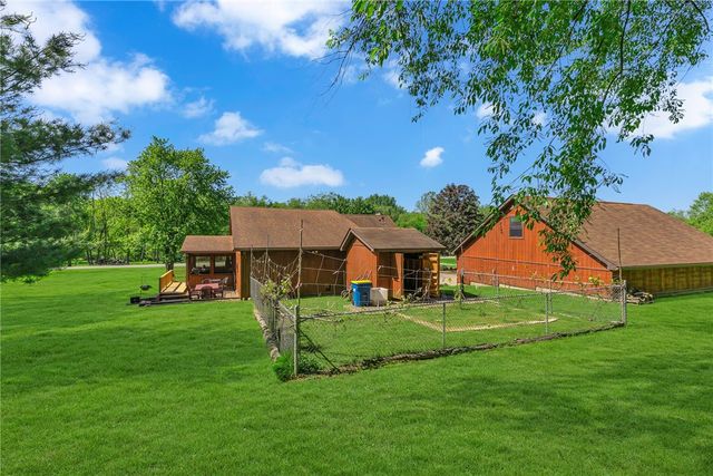 2085 Frew Mill Rd, Shenango Twp, PA 16101