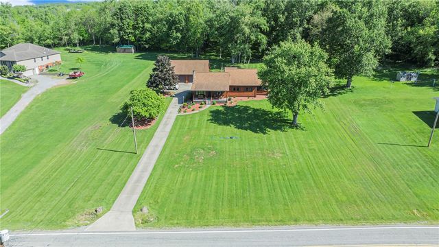 2085 Frew Mill Rd, Shenango Twp, PA 16101