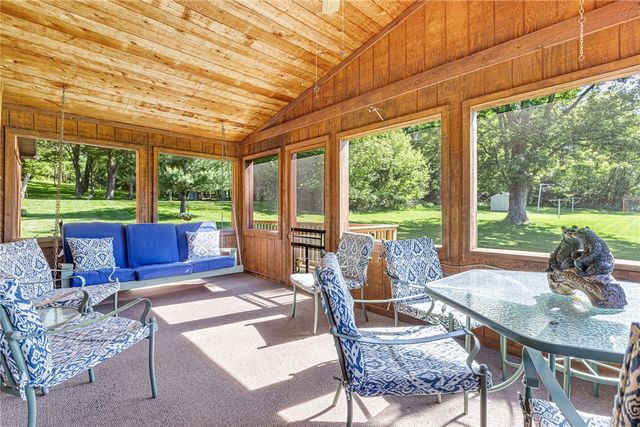 2085 Frew Mill Rd, Shenango Twp, PA 16101