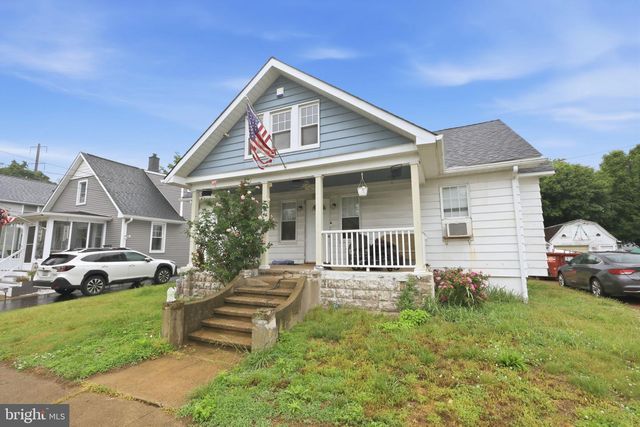 1134 GRIEB, Bristol, PA 19007