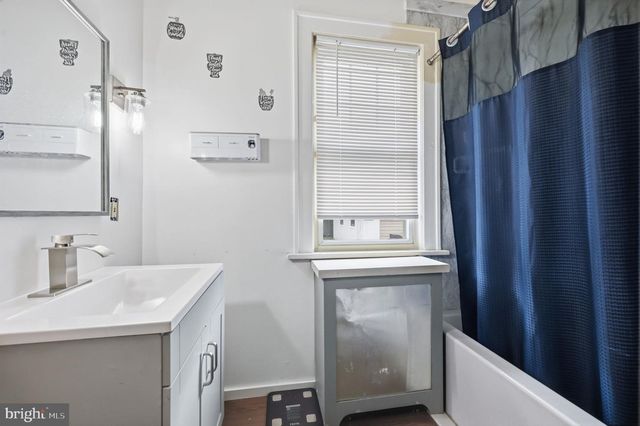 1134 GRIEB, Bristol, PA 19007