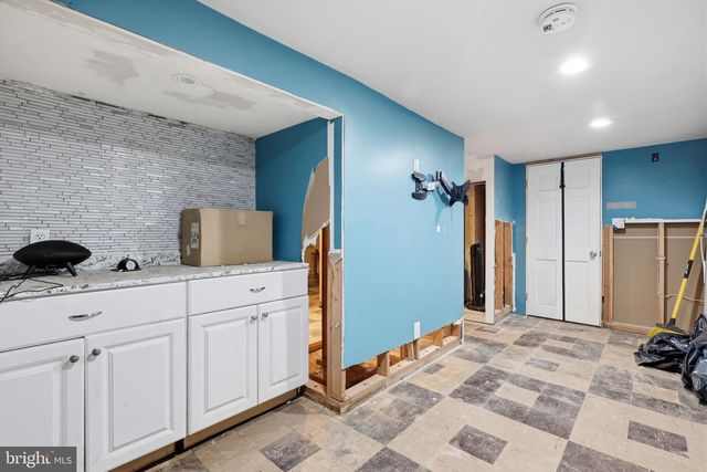 1134 GRIEB, Bristol, PA 19007