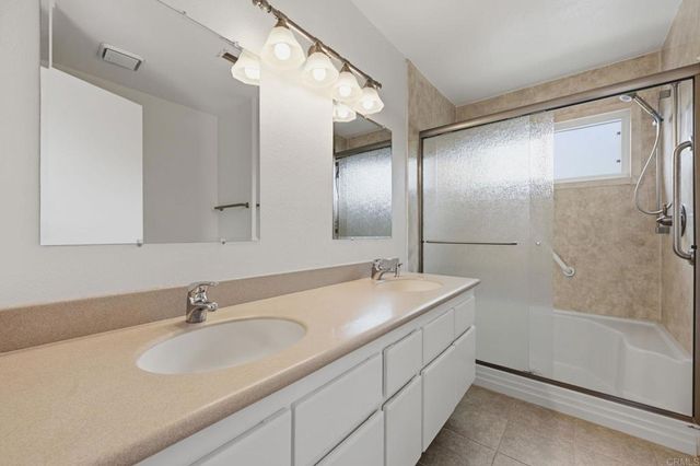 2168 Valleydale Lane, Encinitas, CA 92024
