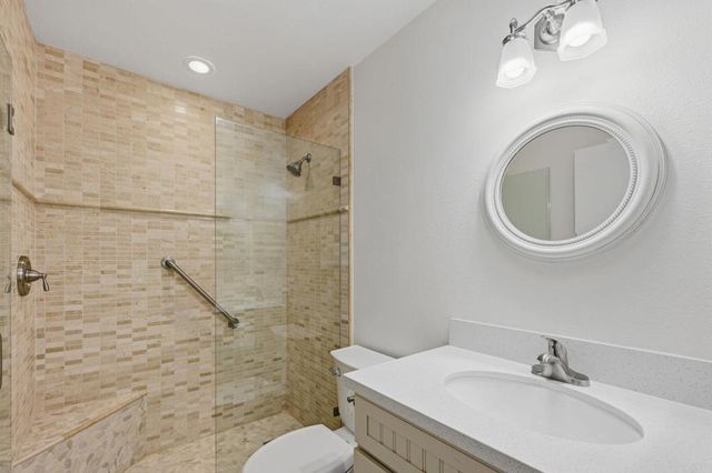 2168 Valleydale Lane, Encinitas, CA 92024
