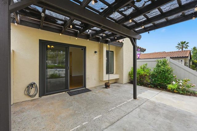 2168 Valleydale Lane, Encinitas, CA 92024