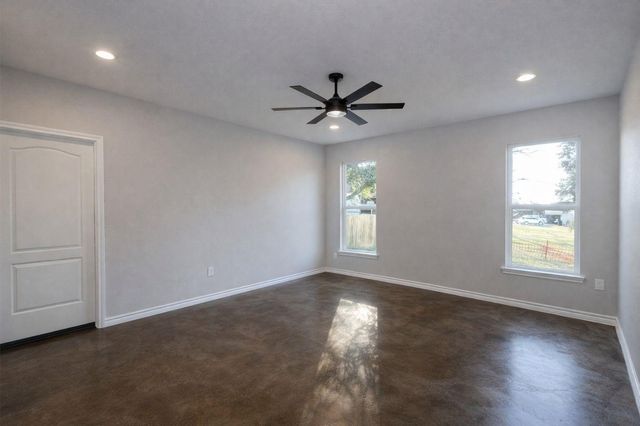 12491 Ridgecrest Drive, Willis, TX 77318