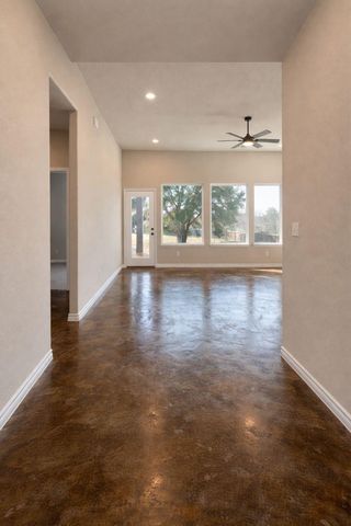 12491 Ridgecrest Drive, Willis, TX 77318