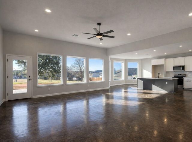 12491 Ridgecrest Drive, Willis, TX 77318