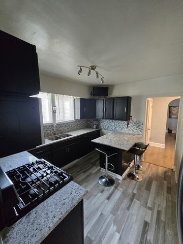 927 24th Avenue, Bellwood, IL 60104