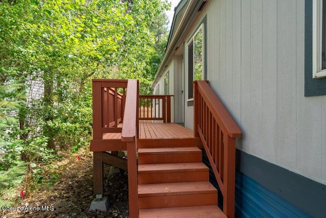 122 E Walrose Loop, Hayden, ID 83835