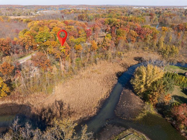 8761 River Run Drive, White Lake Twp, MI 48386