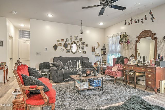 216 Mckinley Church Road, Johnson City, TN 37604