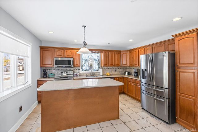 68 Crystal Beach Boulevard, Moriches, NY 11955