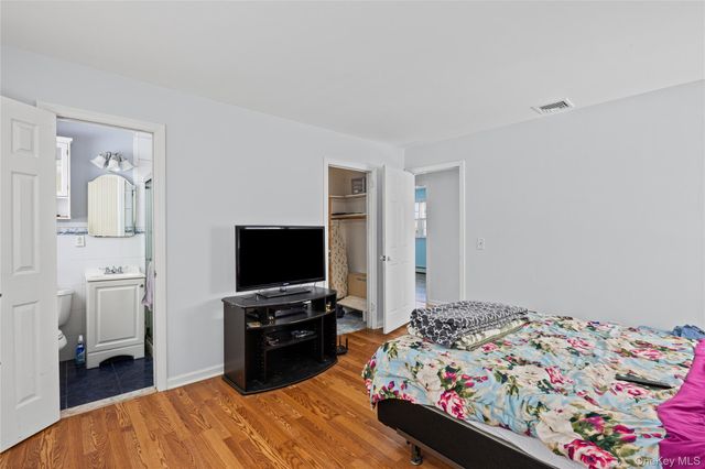 68 Crystal Beach Boulevard, Moriches, NY 11955