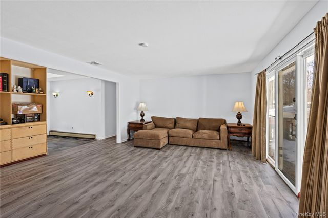 68 Crystal Beach Boulevard, Moriches, NY 11955