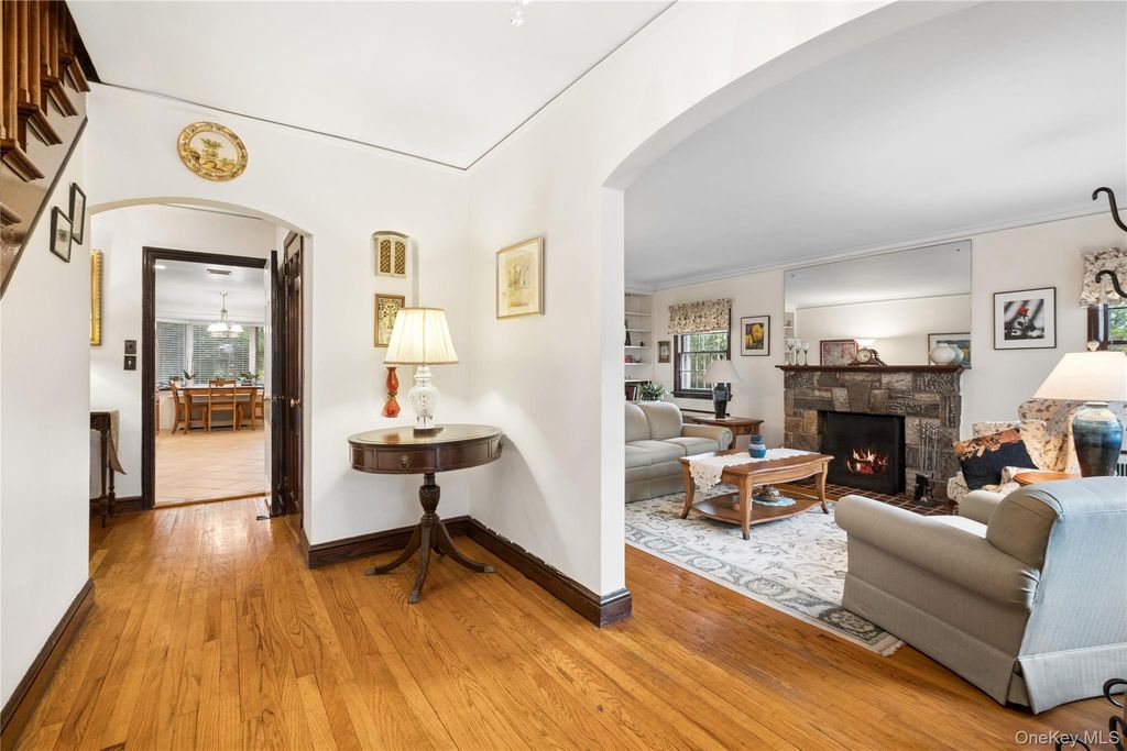 24 (aka 28) Ritchie Drive, Yonkers, NY 10705 — photo 5