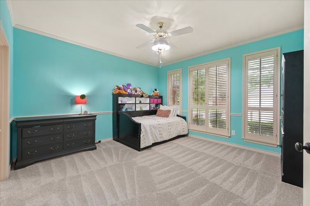 5923 La Cumbre Drive, Mckinney, TX 75072