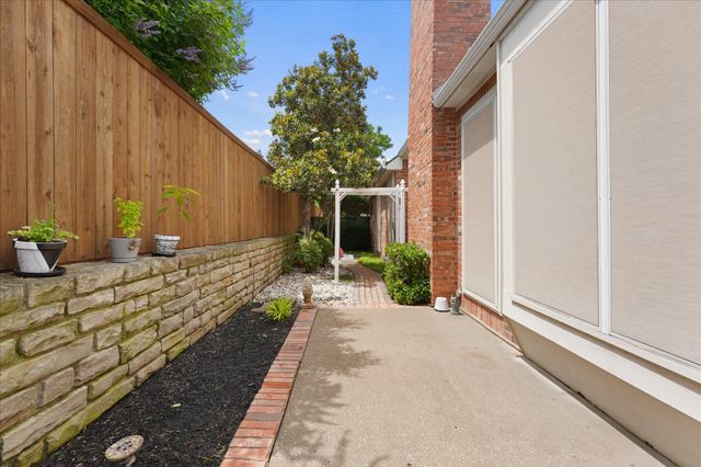 5923 La Cumbre Drive, Mckinney, TX 75072