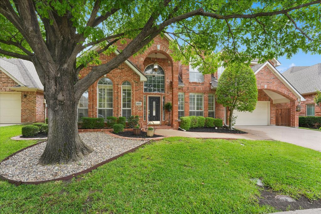 5923 La Cumbre Drive, Mckinney, TX 75072