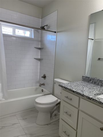 3240 Sandage Avenue, Fort Worth, TX 76109
