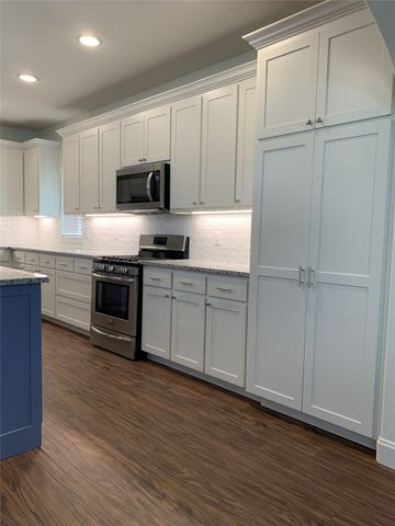 3240 Sandage Avenue, Fort Worth, TX 76109