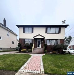 177 Falmouth Avenue, Elmwood Park, NJ 07407