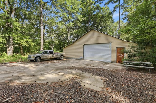 31577 Bohlssen Road, New Caney, TX 77357