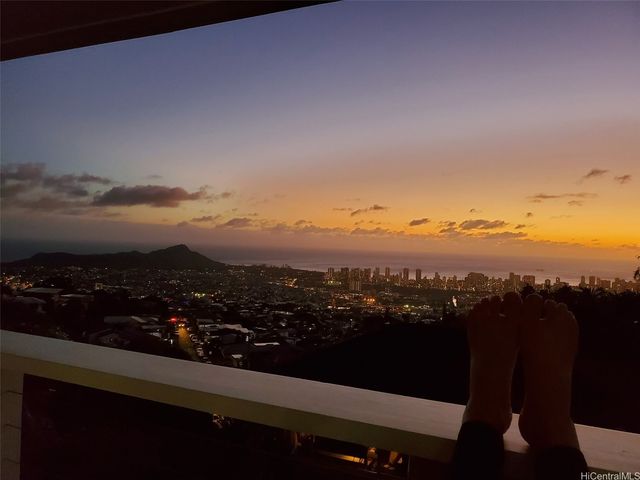 1605 Quincy Place, Honolulu, HI 96816