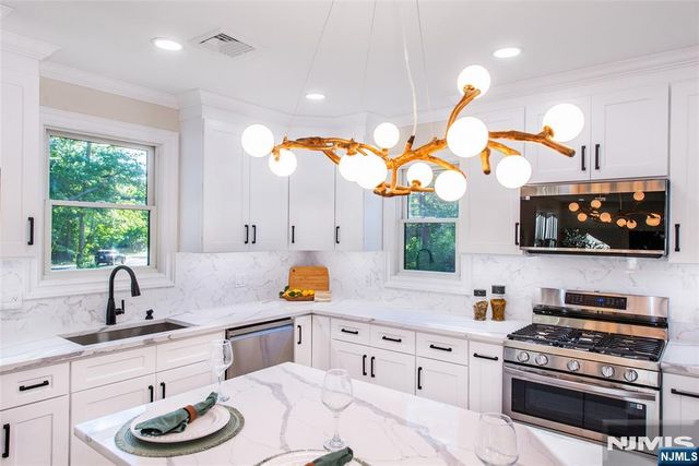 145 Grove Street, Mahwah, NJ 07430