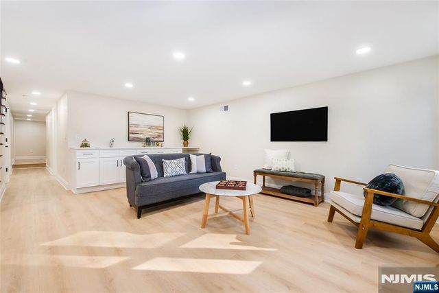 145 Grove Street, Mahwah, NJ 07430