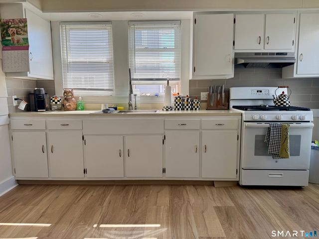 22 Edward Street, East Haven, CT 06512