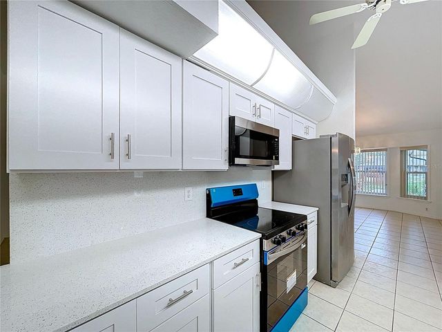 2360 SUTTON PLACE, Spring Hill, FL 34608