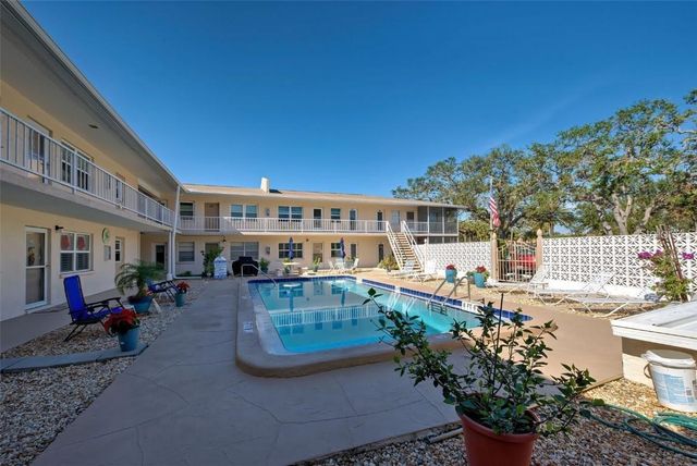 509 W VENICE AVENUE 102, Venice, FL 34285