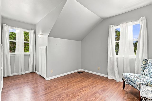 9658 S FOSTER RD, San Antonio, TX 78222