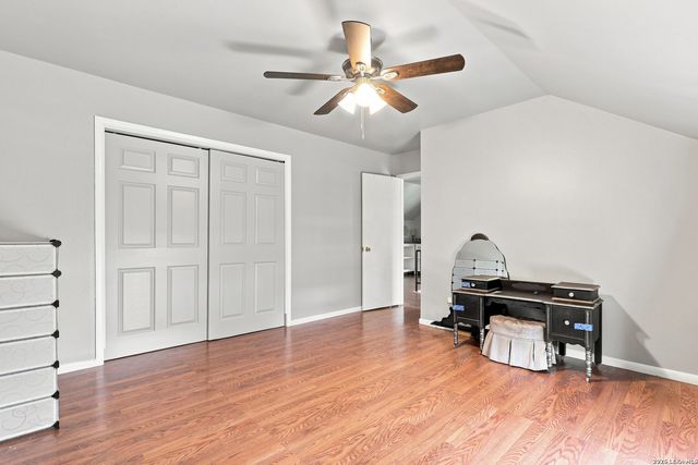 9658 S FOSTER RD, San Antonio, TX 78222