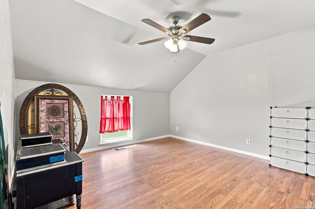 9658 S FOSTER RD, San Antonio, TX 78222