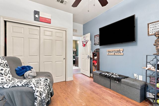 9658 S FOSTER RD, San Antonio, TX 78222