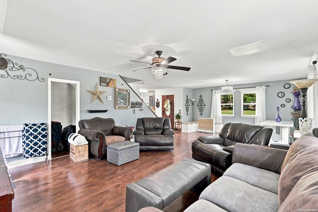 9658 S FOSTER RD, San Antonio, TX 78222
