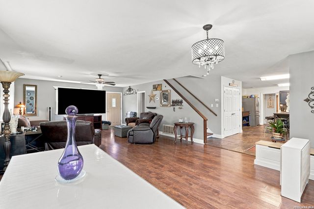 9658 S FOSTER RD, San Antonio, TX 78222