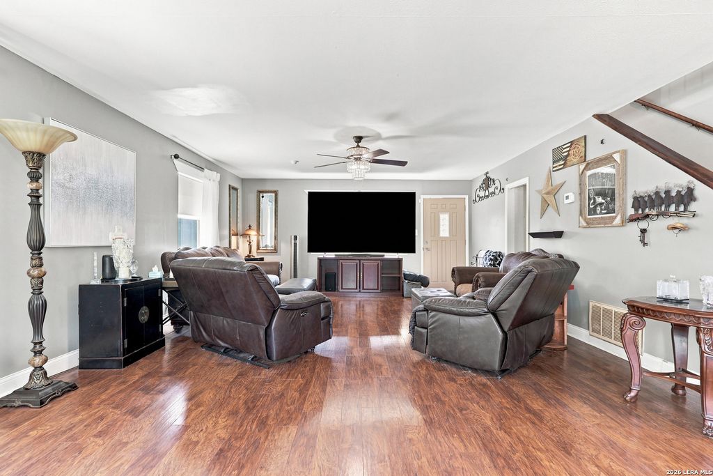 9658 S FOSTER RD, San Antonio, TX 78222