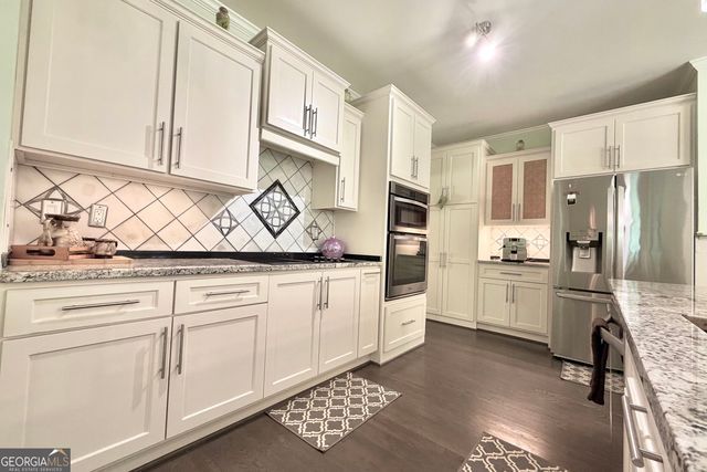 1820 Eagle Summit Court, Lawrenceville, GA 30043