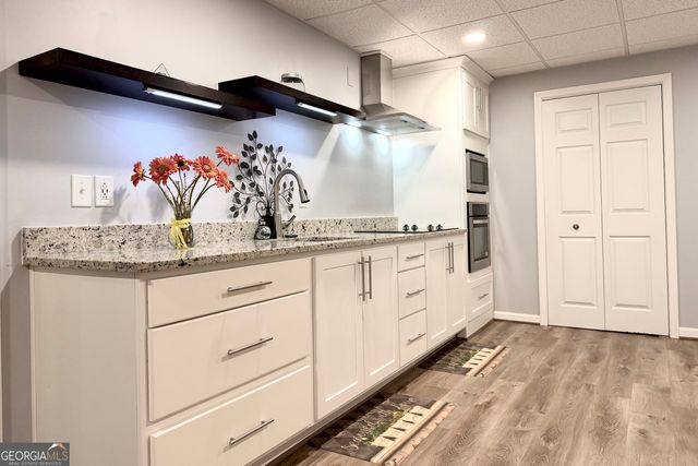 1820 Eagle Summit Court, Lawrenceville, GA 30043
