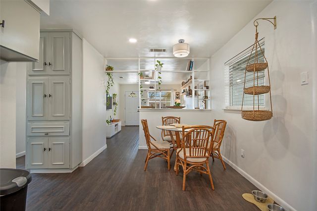 7241 Van Natta Lane, Fort Worth, TX 76112