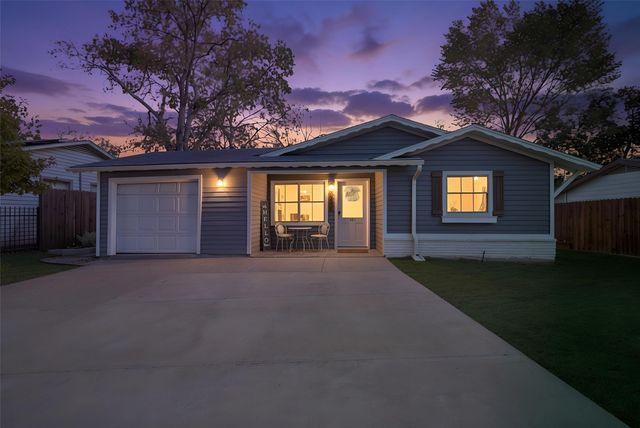 7241 Van Natta Lane, Fort Worth, TX 76112