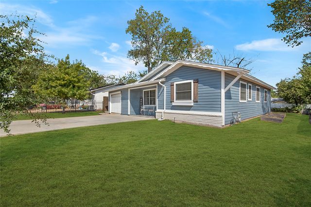 7241 Van Natta Lane, Fort Worth, TX 76112