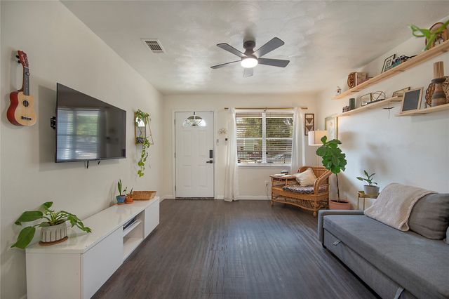 7241 Van Natta Lane, Fort Worth, TX 76112