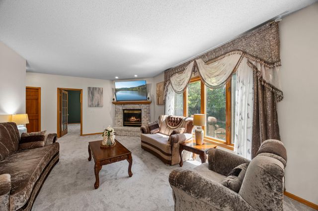 13572 Danube Lane, Rosemount, MN 55068