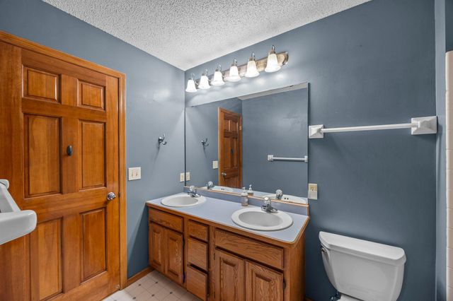 13572 Danube Lane, Rosemount, MN 55068