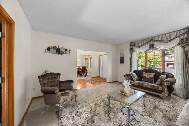 13572 Danube Lane, Rosemount, MN 55068