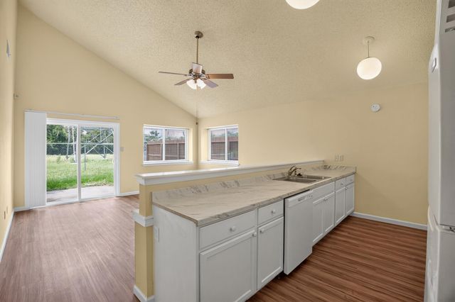 12046 N Fairhollow Lane, Houston, TX 77043